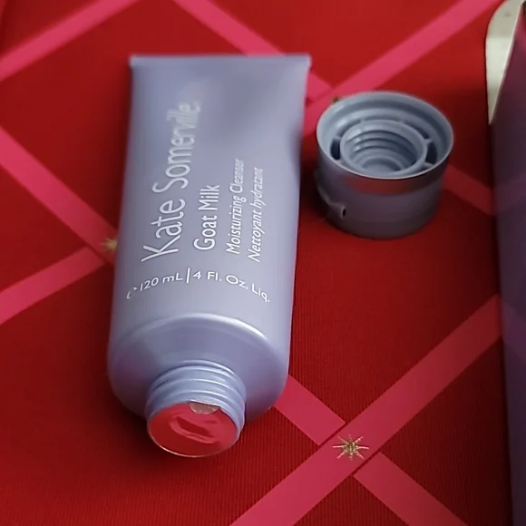 Kate Somerville Goat Milk Moisturizing Cleanser NWT - Picture 2 of 5